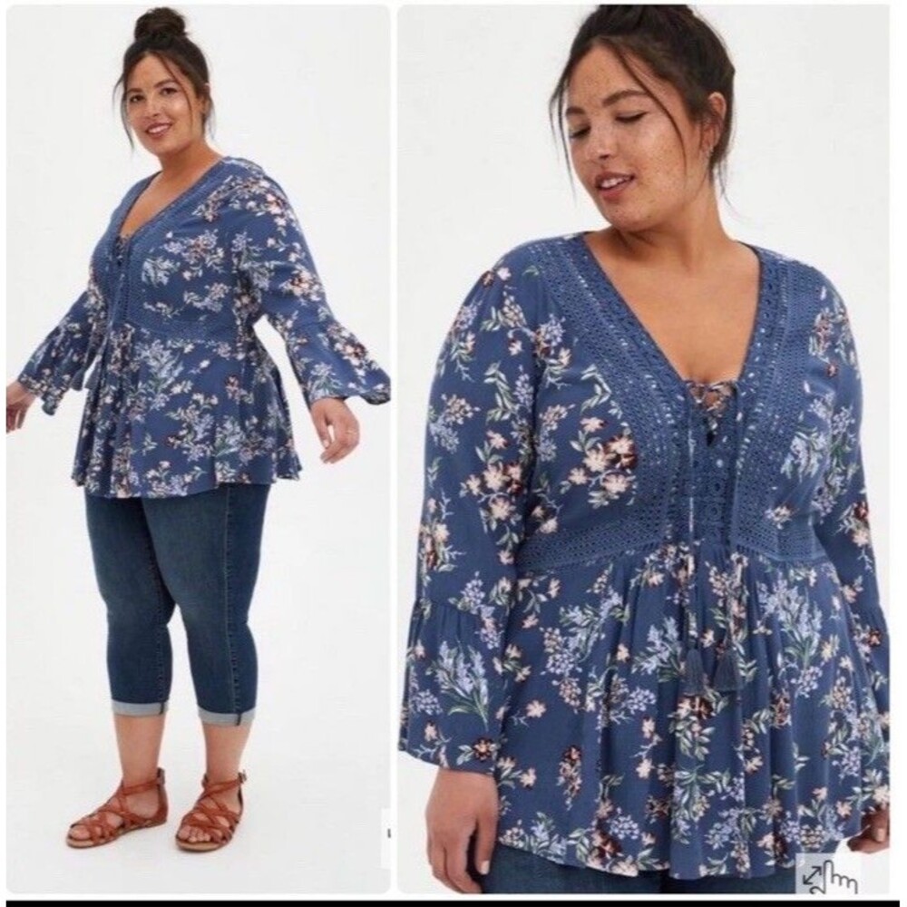 Torrid Babydoll Gauze Crochet Trim Floral Lace-Up Top Dusty‎ Blue Plus Size 1